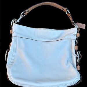 Retro Y2K Coach Zoe Leather Bag, off white /tan
W silver hardware